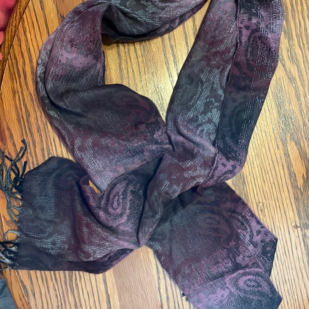 Trendy oblong scarf